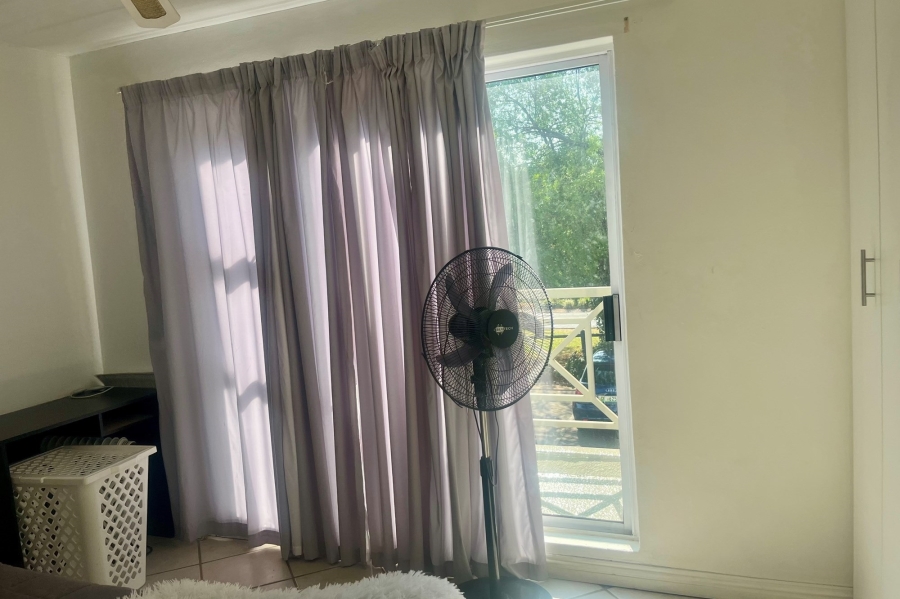 To Let 3 Bedroom Property for Rent in Caribbean Beach Club North West